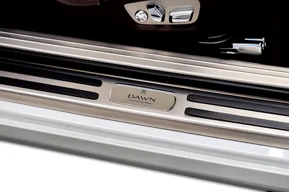 صورة 19 لـ 2020 ROLLS-ROYCE DAWN