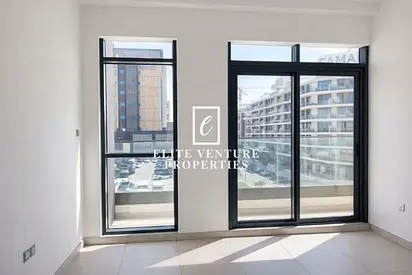 CLOSED KITCHEN | WELL MAINTAINED | SPACIOUS | PRIME LOCATION