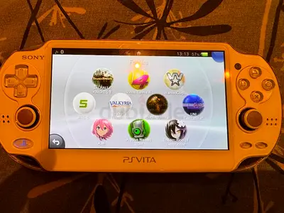Psvita 1000 512gb of games+screen protector and case and cable