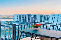 Stunning 1BR APT|Sea World and Canal View|Vacant