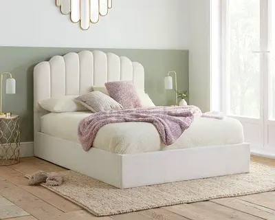 Stylish and Comfortable Bed with Storage