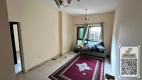 شقة غرفين وصالة ابراج الامارات على طريق الشيخ محمد بن زايد مخرج دبي والشارقة