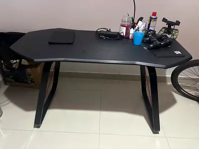 Black Desk Table