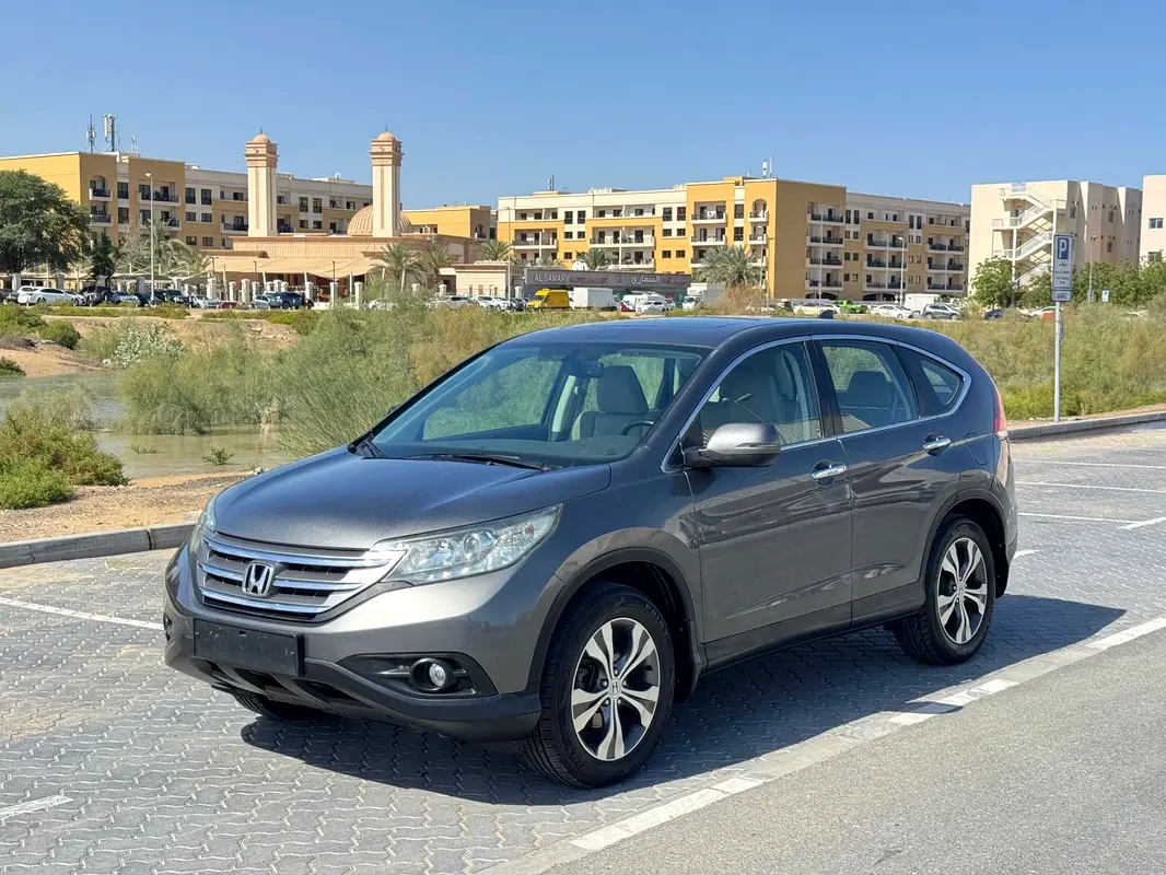 Honda CR-V 2012 — photo 1 of 15
