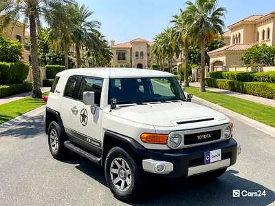 AED 1,675/m | 0 DP | Free 3 Months Warranty | Service History | 30D Return | TOYOTA FJ CRUISER 2021
