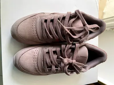 Stylish Womens Sneakers in Soft Pink