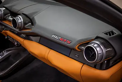 2021 Ferrari 812 — миниатюра 13