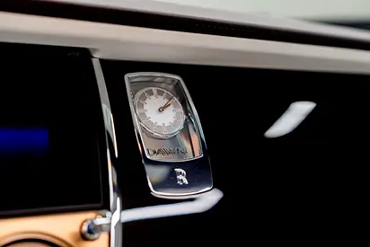 صورة 20 لـ 2020 ROLLS-ROYCE DAWN