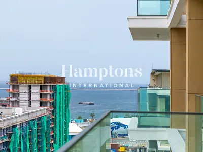 Marina & Yacht Community | Ready to Move In