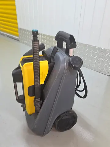water pressure washer