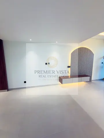 Corner Unit | Fully Upgraded | Vacant