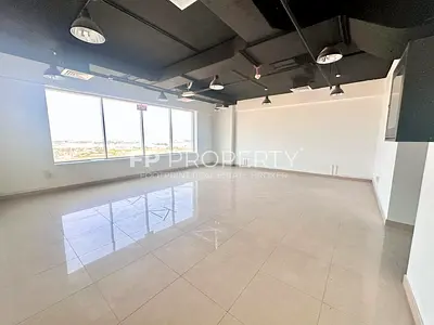 Fully Fitted l| Prime Location l| Vacant Available