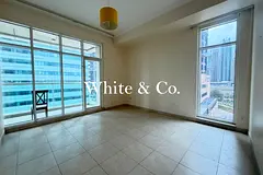 VACANT| UNFURNISHED | SPACIOUS LAYOUT