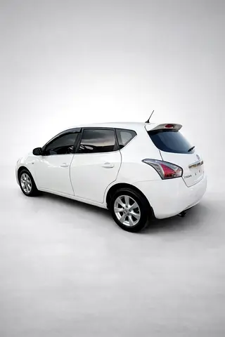 2015 Nissan Tiida | GCC Specs | Excellent Condition - Well Maintained