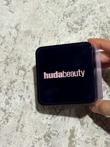 HUDA BEAUTY Easy Bake Duo Loose Powder