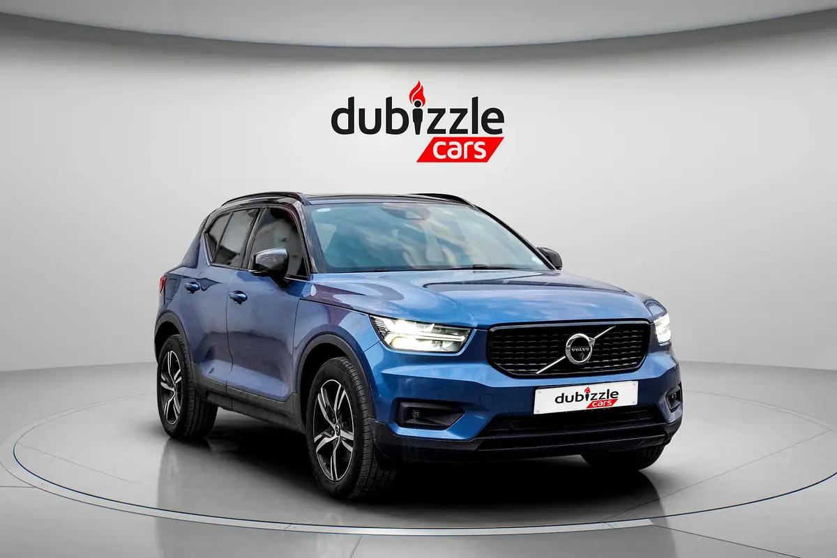 Volvo XC40 2020 — photo 1 of 15