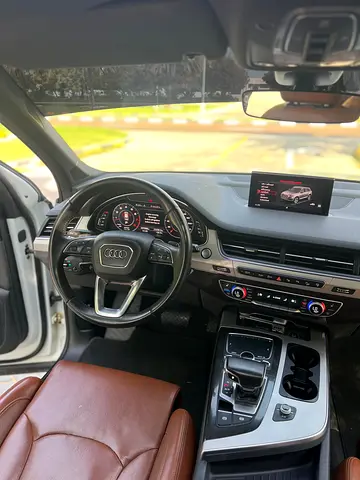 صورة 6 لـ 2016 AUDI Q7