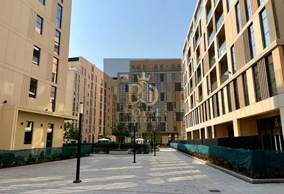 بأرقى مناطق الشارقة | غرفة + صالة + شرفة + حديقة خاصة | تشطيب فاخر | تصميم عصري | قريبة من كل الخدمات | موقع ممتاز