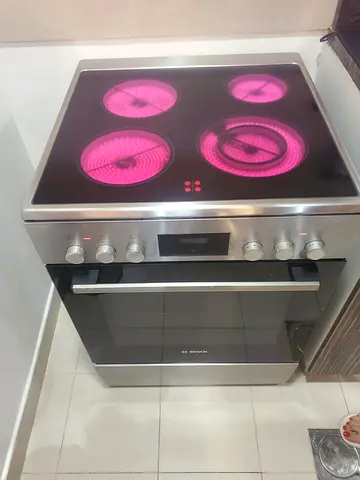 Bosch Electric Cooker, Series 4, Glass-Ceramic Cooktop , DELIVERY + WARRANTY