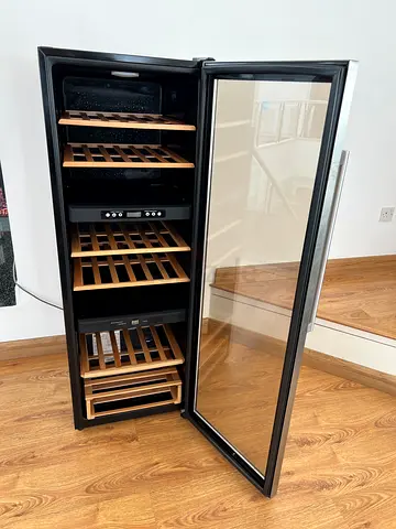 Large Wine Cooler Refrigerator with Multi-temperature Zoning