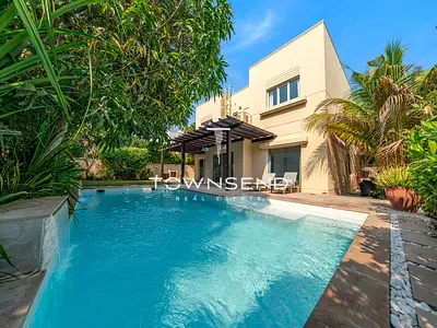 Vacant | Private Pool | Ground Floor Bedroom