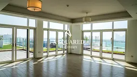 Palm Jumeirah Luxury Living | Chiller Free | Furnished | Sea &amp; Burj Al Arab