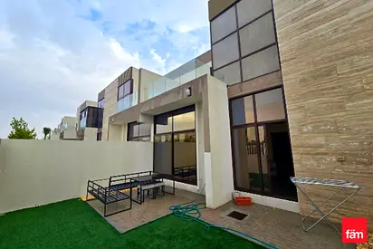 Single Row | Landscaped | Vacant ASAP