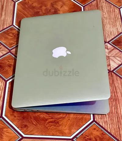 Apple MacBook 13-inch (Silver) - Working Condition