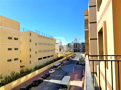 Prime Location | 1 BR | Unfurnished Apartment