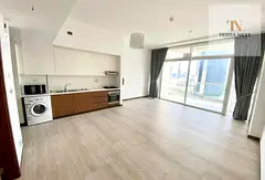 HUGE LAYOUT | BRIGHTER STUDIO | KITCHEN APPLIANCES