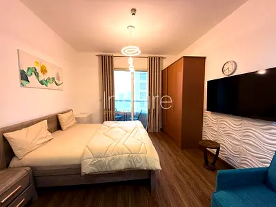 Upgraded High Floor Studio | Modern Furnished | Breathtaking Lake View