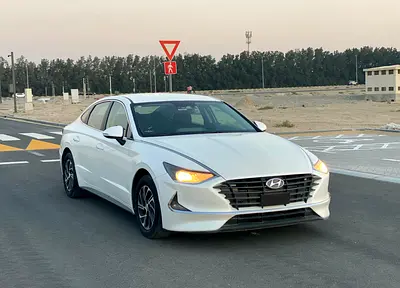 فقط 22,500 درهم - هيونداي سوناتا - ⁦2021⁩ - محرك هايبرد - مواصفات خليجية