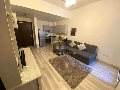 Fully furnished | Upgraded | High Floor