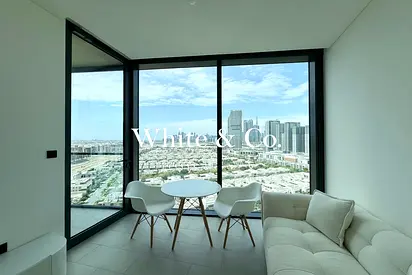 High Floor | Outstanding View | 12 Cheque