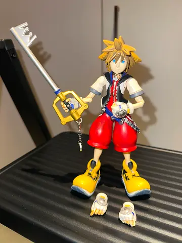 Kingdom Hearts Play Arts Action Figure Sora Model Vintage Toy