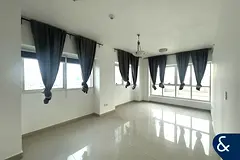 Priced to sell | Low floor | Huge Terrace