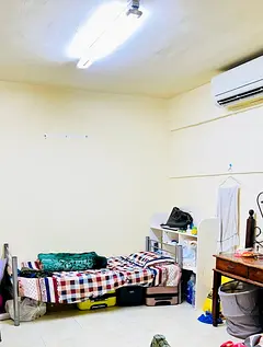 Furnished bed space with free parking near central bank Al bateen
