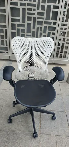 Herman Miller Mirra Chairs For Selling