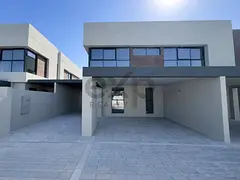 California Village | Townhouse | Elegant Interiors