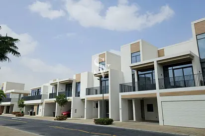 Immediately Available | Maid's Room | Mid Unit