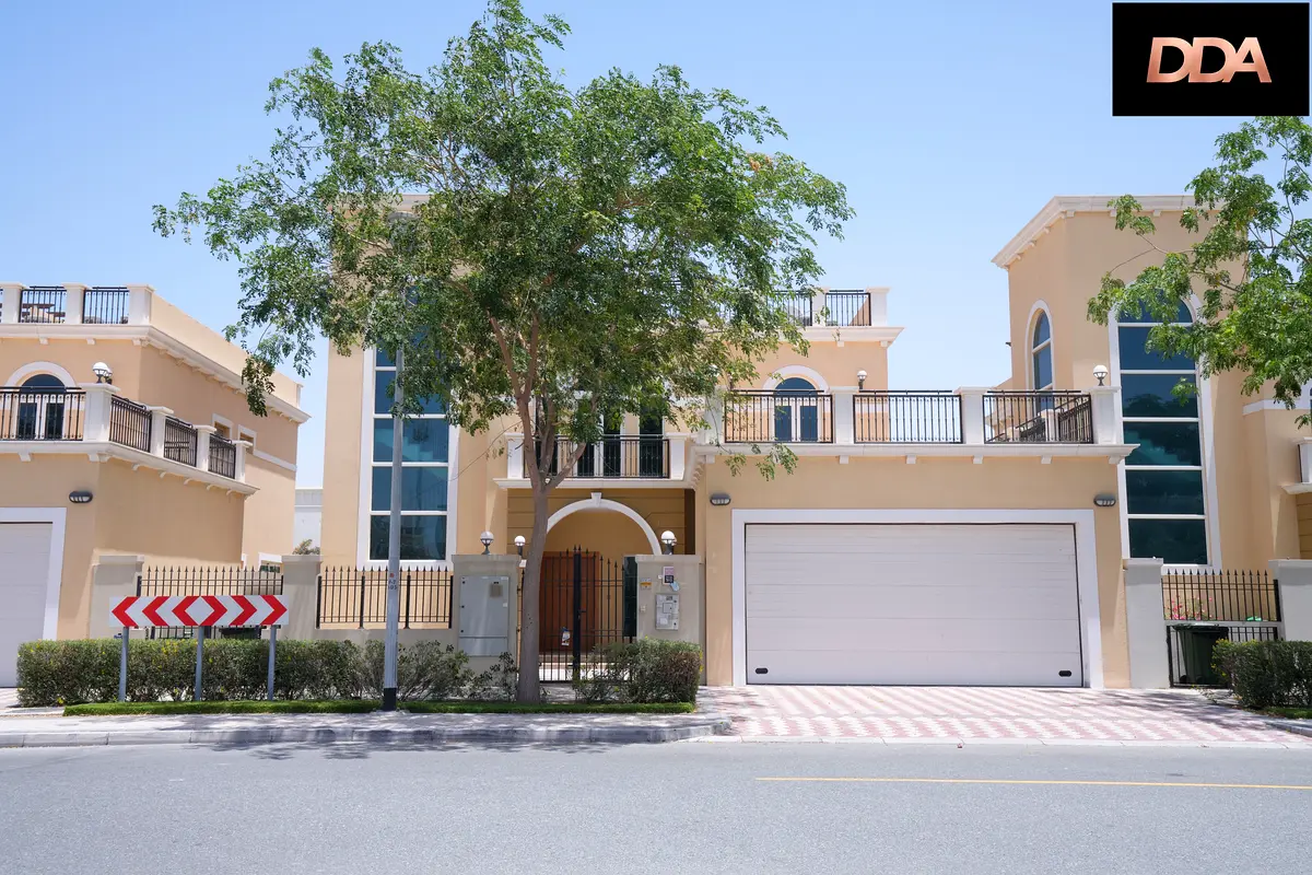 JUMEIRAH PARK 4BR | UPGRADED VILLA WITH POOL