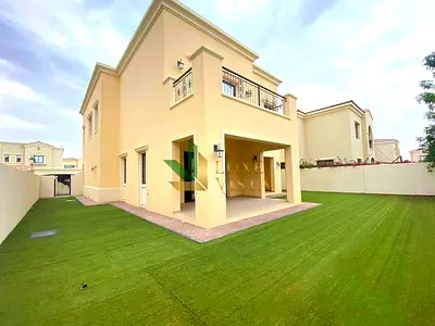 Vacant | Large Plot | Spacious 5BR