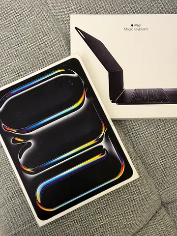 IPad Pro M5 13” 256 Cellular with Magic Keyboard