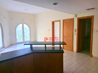 Spacious |1BR| Vacant | Prime Location| Near Metro