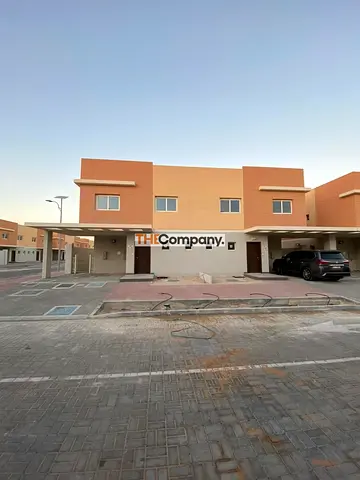 Invest Now | Spacious Villa | Prime Location