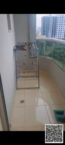 شقة غرفتين وصالة للإيجار/البيع – عجمان 🏢  ✨ تفاصيل العقار:  المساحة: 1,444 قدم² مدفوع مقدم: 216,000 درهم (المطلوب دفعه) الإيجار الشهري: 6,000 درهم حا