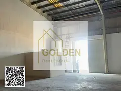 Prime 7,300 sq ft warehouse in UAQ with 5,300 sq ft showroom &amp; 2,000 sq ft mezzanine—main road