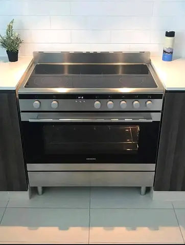 Siemens 5zone digital electric ceramic cooker 90cm