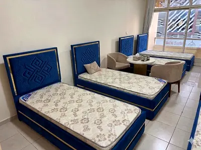 Studio monthly for 7 person