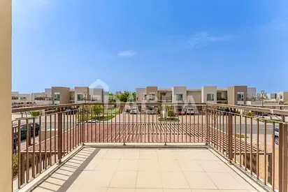 Vacant | Unfurnished | Multiple Cheques